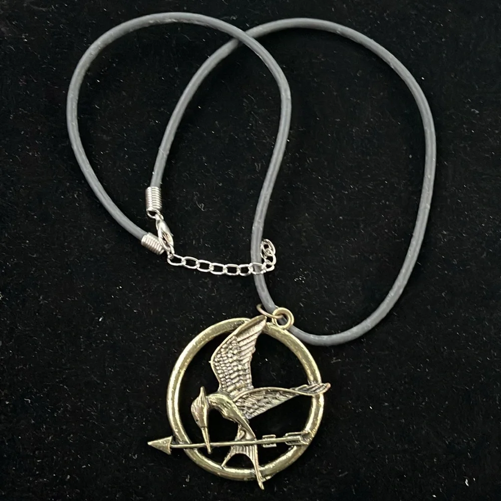 Hunger Game-like Theme Unisex Necklace